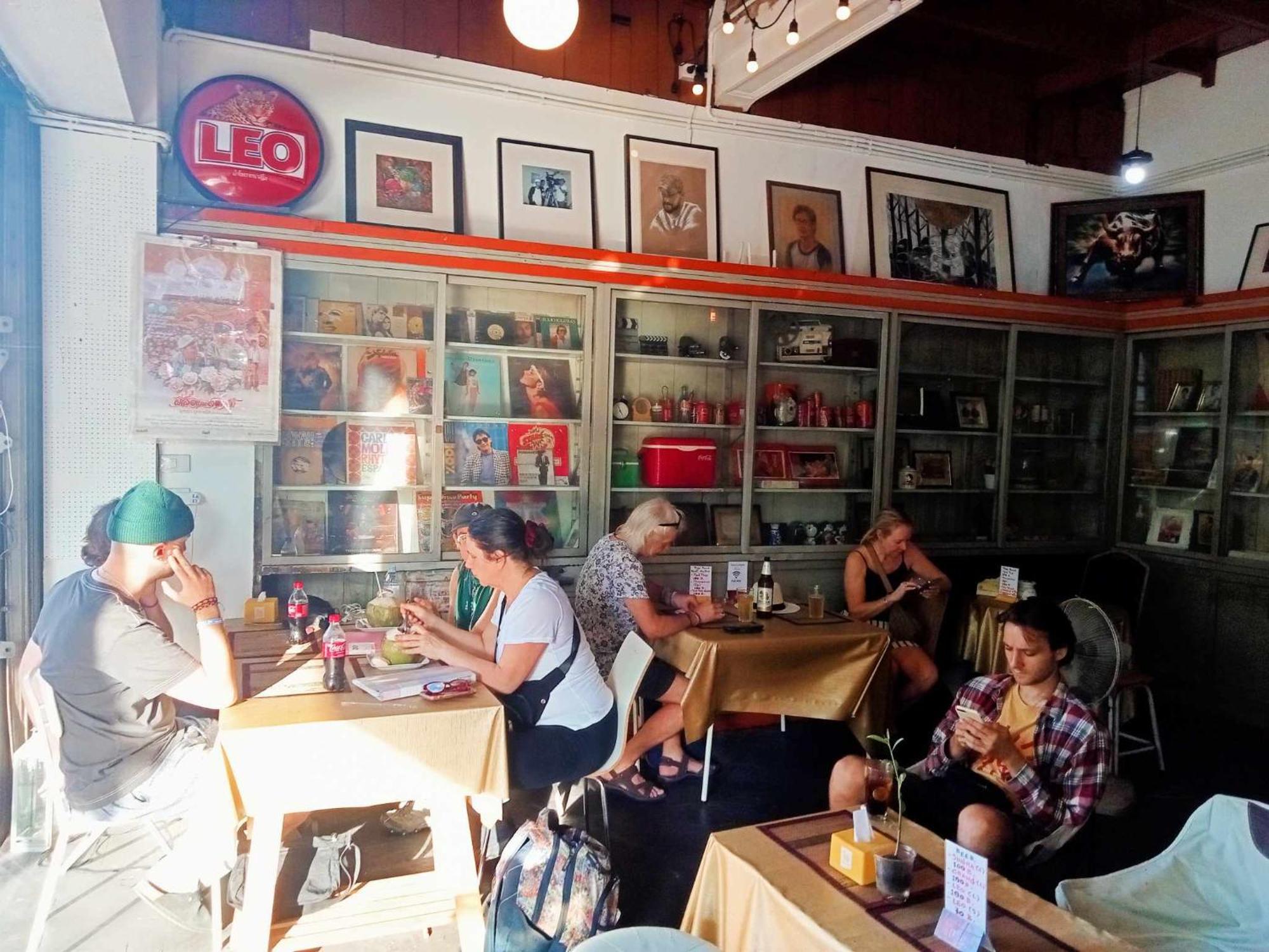 شقة Bang Lumphu House&Bistro بانكوك المظهر الخارجي الصورة